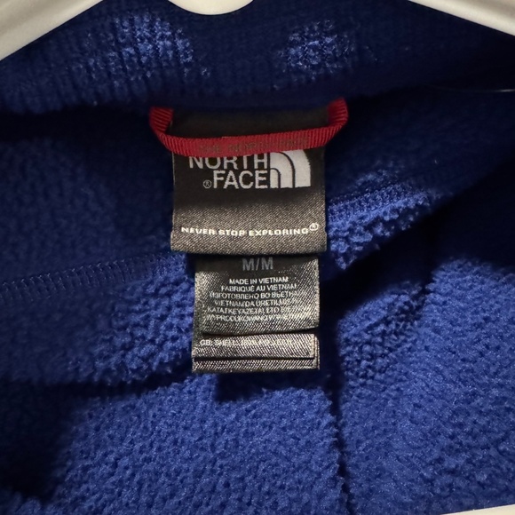The North Face Quarter Zip Sweater - Picture 3 of 3